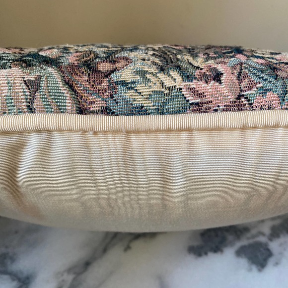 Tapestry Victorian Style Square Pillow Maidens Pastels Pink Grannycore Cottage - Picture 6 of 8